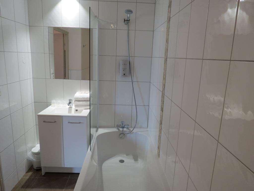 Hotel Brit Bristol Centre 3*